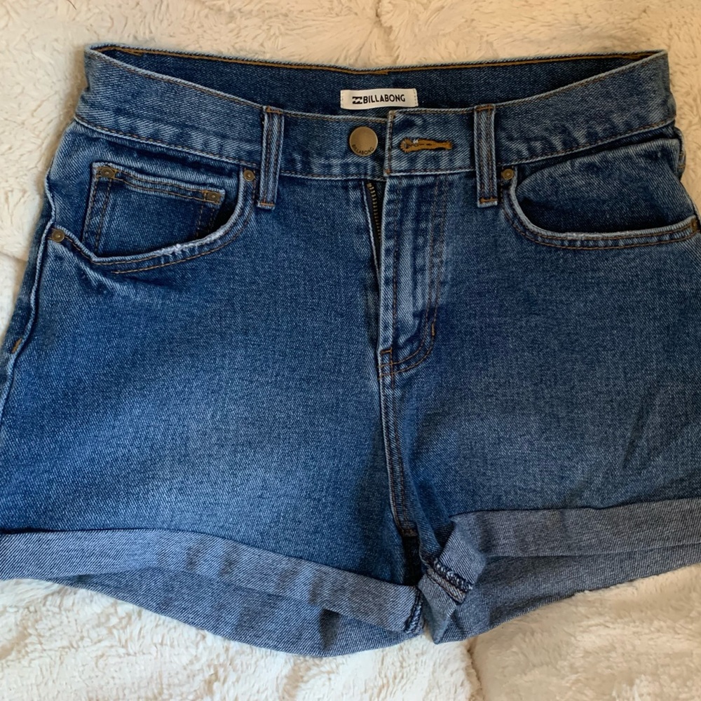 Billabong shorts